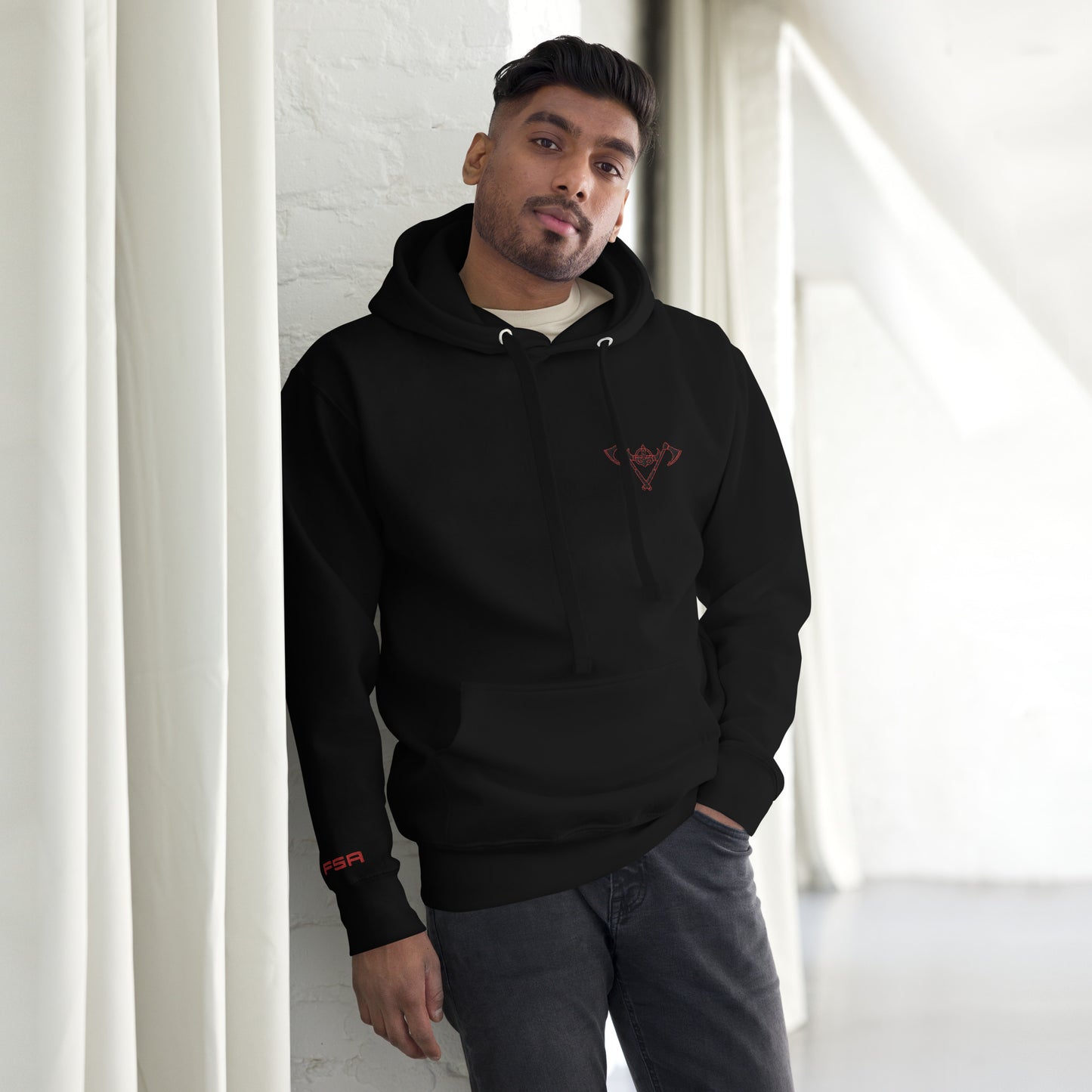 Unisex Hoodie / Black / Black-Red Logo / M16